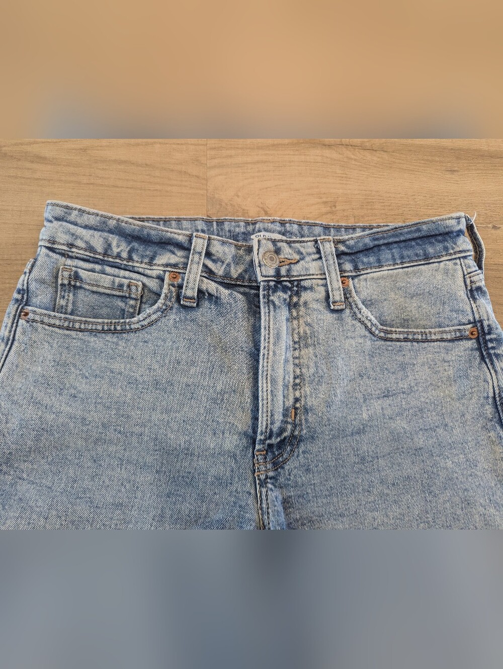 Old Navy Light Blue Rolled-Hem Denim Shorts - Picture 3 of 7
